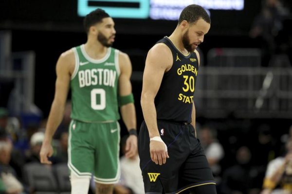 乐鱼体育下载 塔图姆22+9+7库里仅18分 凯尔特人狂胜勇士40分