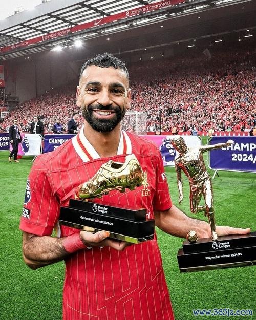 乐鱼体育下载 英超30大球星：萨拉赫、帕尔默、萨卡位列前三