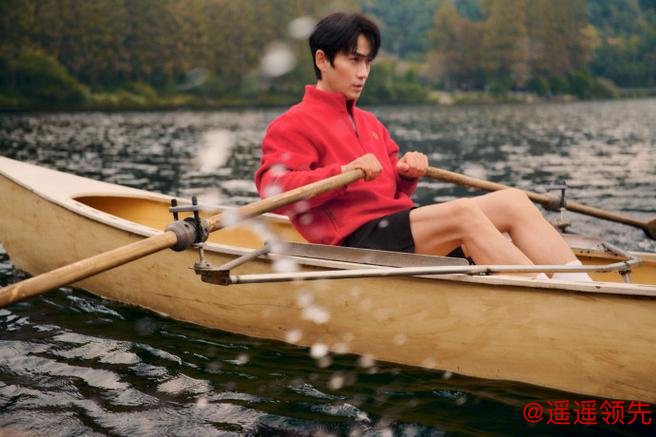 大提琴家马友友与知名演员朱一龙，运动让他们碰撞出怎样奇妙的火花？